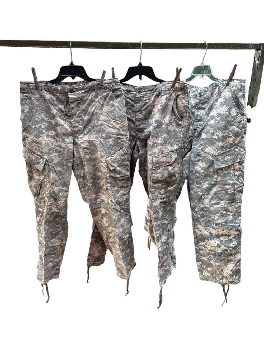 US Military ACU Digital Camo Cargo Pants Size Medium Short 26.5-29.5 Inseam Lot